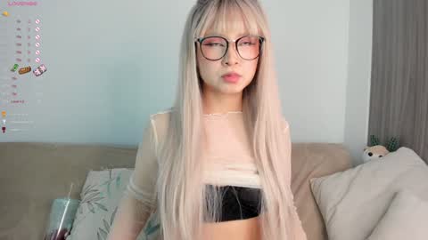 Sara  new account  give me thomb up  Follow me   help me reach 15k followers again   online show from 02-09-25, 03:11