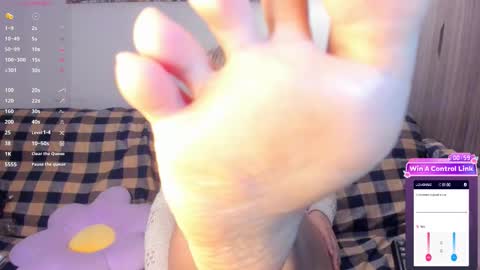 Sara  new account  give me thomb up  Follow me   help me reach 15k followers again   online show from 03-22-26, 11:41