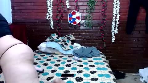 Snapshot of sara_love43 chatting on 02-25-25, 03:31 Sara love online show from 02-25-25, 03:31