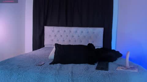 Snapshot of sara_marin18 chatting on 03-23-26, 03:43 Sara Neith online show from 03-23-26, 03:43