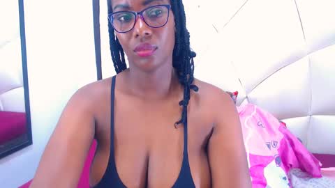 Snapshot of sara_marks chatting on 12-26-24, 06:22 S A R A online show from 12-26-24, 06:22
