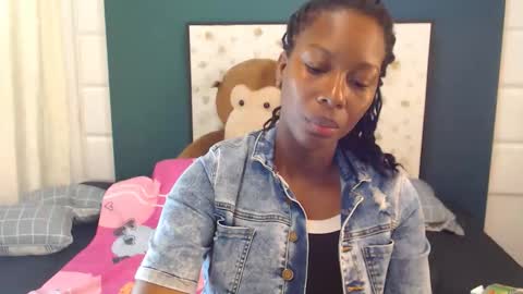 S A R A online show from 10-11-25, 11:31