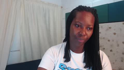 Snapshot of sara_marks chatting on 02-25-26, 10:58 S A R A online show from 02-25-26, 10:58