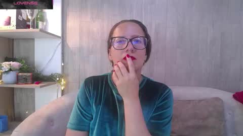 Sara   online show from 02-03-26, 09:42