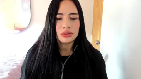 Sara online show from 06-20-26, 06:22