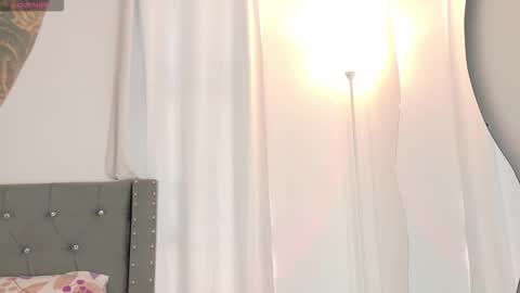 Sara online show from 03-09-26, 04:33