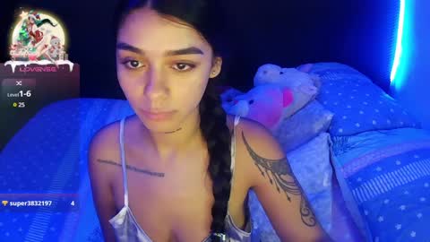 sara_ramirez0 online show from 12-31-24, 04:06