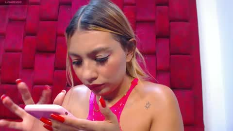 Sara online show from 09-24-25, 04:38