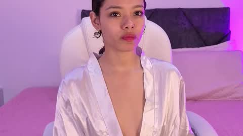 sara  online show from 09-29-25, 03:50