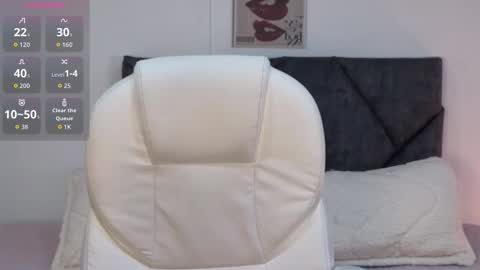 sara  online show from 10-14-25, 12:17