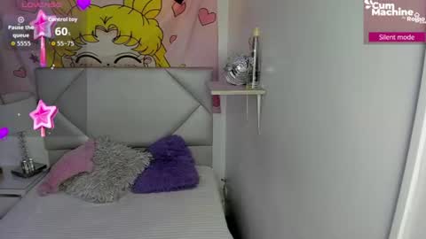 Sara  online show from 06-14-26, 03:58