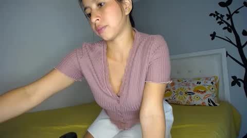 Snapshot of sara_tris chatting on 12-07-24, 03:36 Sara online show from 12-07-24, 03:36