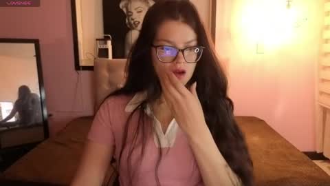 sara_valderrama_ online show from 05-14-26, 12:56