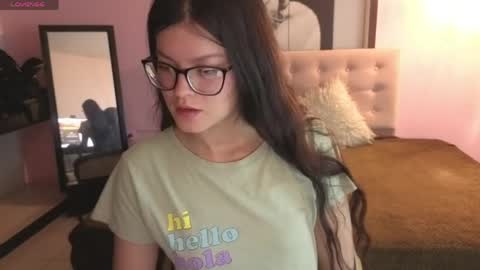 sara_valderrama_ online show from 05-15-26, 01:51