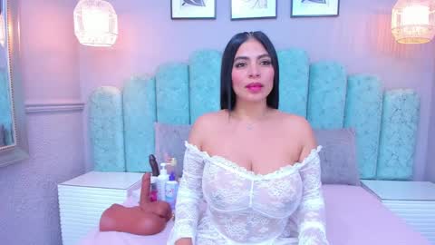 Sara online show from 01-14-25, 05:23