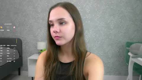 Snapshot of sara_whooops chatting on 10-06-25, 07:11 Im Sara online show from 10-06-25, 07:11