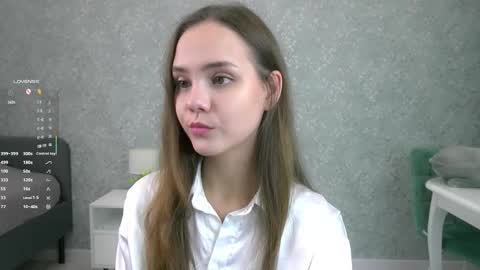 Snapshot of sara_whooops chatting on 10-09-25, 07:01 Im Sara online show from 10-09-25, 07:01