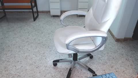 Sara online show from 12-15-24, 01:02