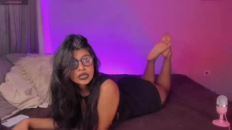 sara uwu online show from 10-01-25, 03:01