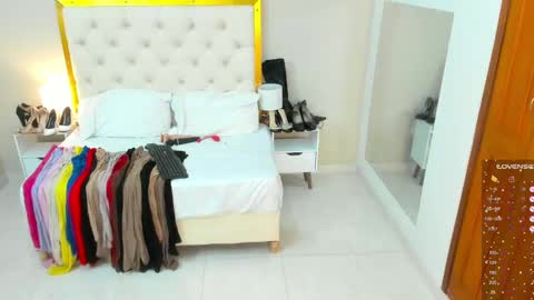 Saraa Gomez online show from 03-04-25, 03:44