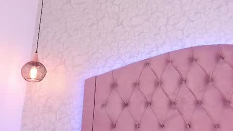 Snapshot of saraa_joness_ chatting on 07-10-26, 07:05 Sara online show from 07-10-26, 07:05