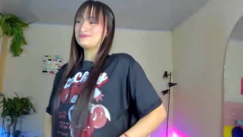 Snapshot of saraa_ramirez chatting on 12-19-24, 10:24 Sarah Ramirez online show from 12-19-24, 10:24