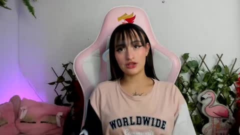 Snapshot of saraa_ramirez chatting on 12-21-24, 05:58 Sarah Ramirez online show from 12-21-24, 05:58
