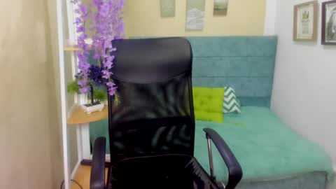 Snapshot of saraa_ramirez chatting on 01-30-25, 12:07 Sarah Ramirez online show from 01-30-25, 12:07