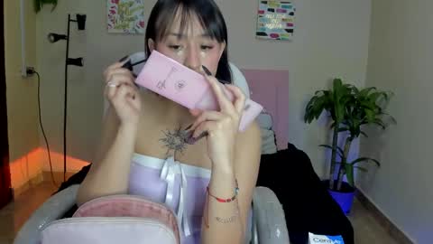 Snapshot of saraa_ramirez chatting on 02-11-25, 11:43 Sarah Ramirez online show from 02-11-25, 11:43