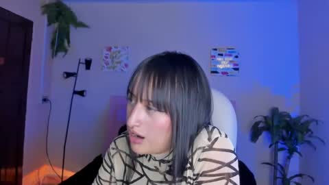 Snapshot of saraa_ramirez chatting on 02-19-25, 05:49 Sarah Ramirez online show from 02-19-25, 05:49