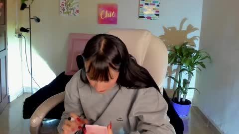 Snapshot of saraa_ramirez chatting on 02-27-25, 11:31 Sarah Ramirez online show from 02-27-25, 11:31