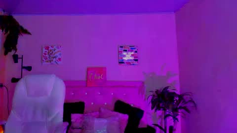 Snapshot of saraa_ramirez chatting on 03-07-25, 09:27 Sarah Ramirez online show from 03-07-25, 09:27