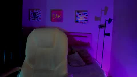 Snapshot of saraa_ramirez chatting on 03-11-25, 11:33 Sarah Ramirez online show from 03-11-25, 11:33