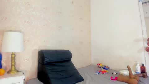 saraacollinss online show from 11-11-25, 08:31