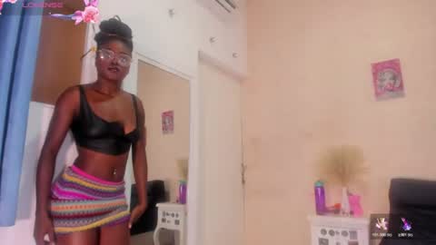 saraacollinss online show from 06-15-26, 08:22