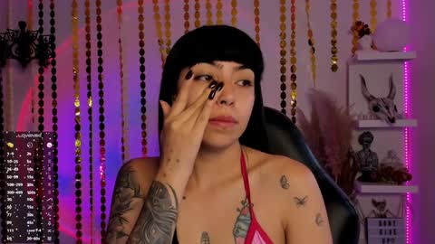 Sara online show from 01-21-25, 11:02