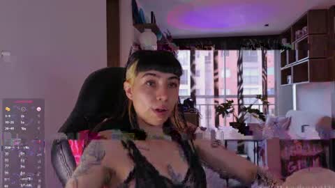 Sara online show from 05-11-26, 05:21
