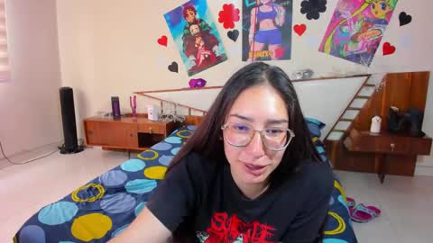 Alahia and Marilyn online show from 12-14-24, 05:47