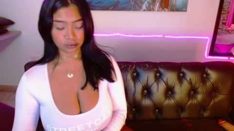 SARAHGIL online show from 01-15-25, 12:19