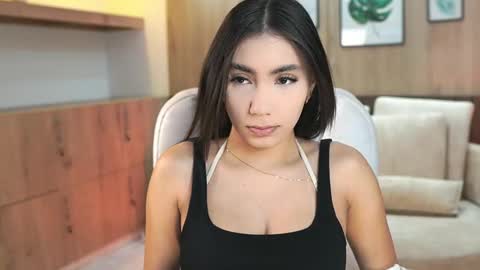 Sara Belmont online show from 09-26-25, 12:09