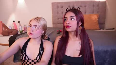 Sara online show from 10-30-25, 04:58