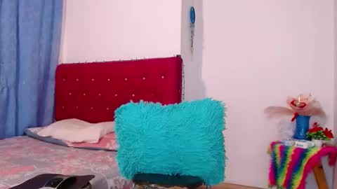 Snapshot of sarabigcock1 chatting on 01-14-26, 12:44 Sarah online show from 01-14-26, 12:44