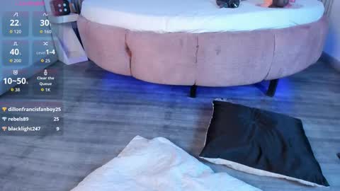 Sara Cooper online show from 02-12-26, 04:07