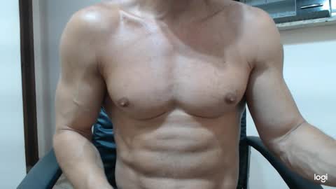 saradorj92 online show from 01-14-25, 06:02