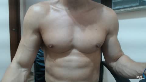 saradorj92 online show from 01-29-25, 07:04