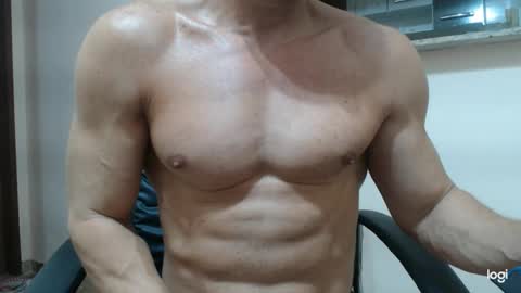 saradorj92 online show from 02-05-25, 05:52