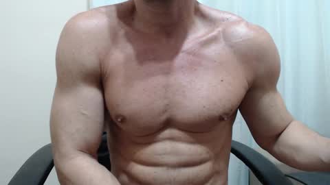 saradorj92 online show from 09-13-25, 07:08