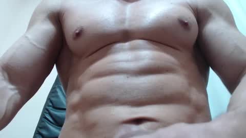 saradorj92 online show from 10-05-25, 06:12