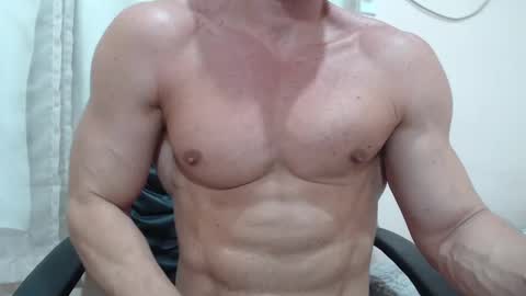 saradorj92 online show from 11-19-25, 06:13