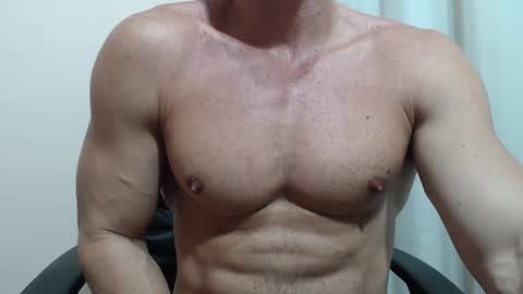 saradorj92 online show from 02-10-26, 03:32